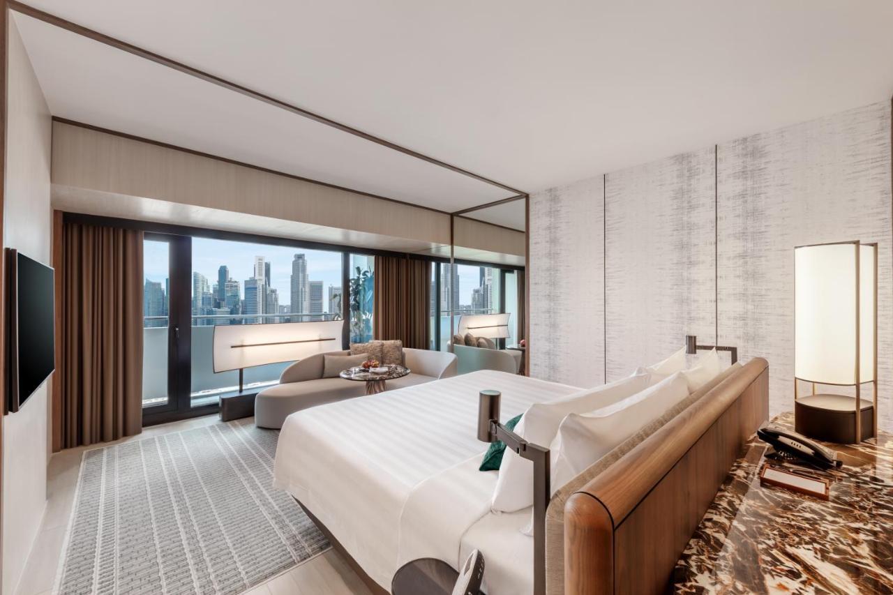Executive Marina Bay, 1 King Bed, Marina Bay View, High Floor
