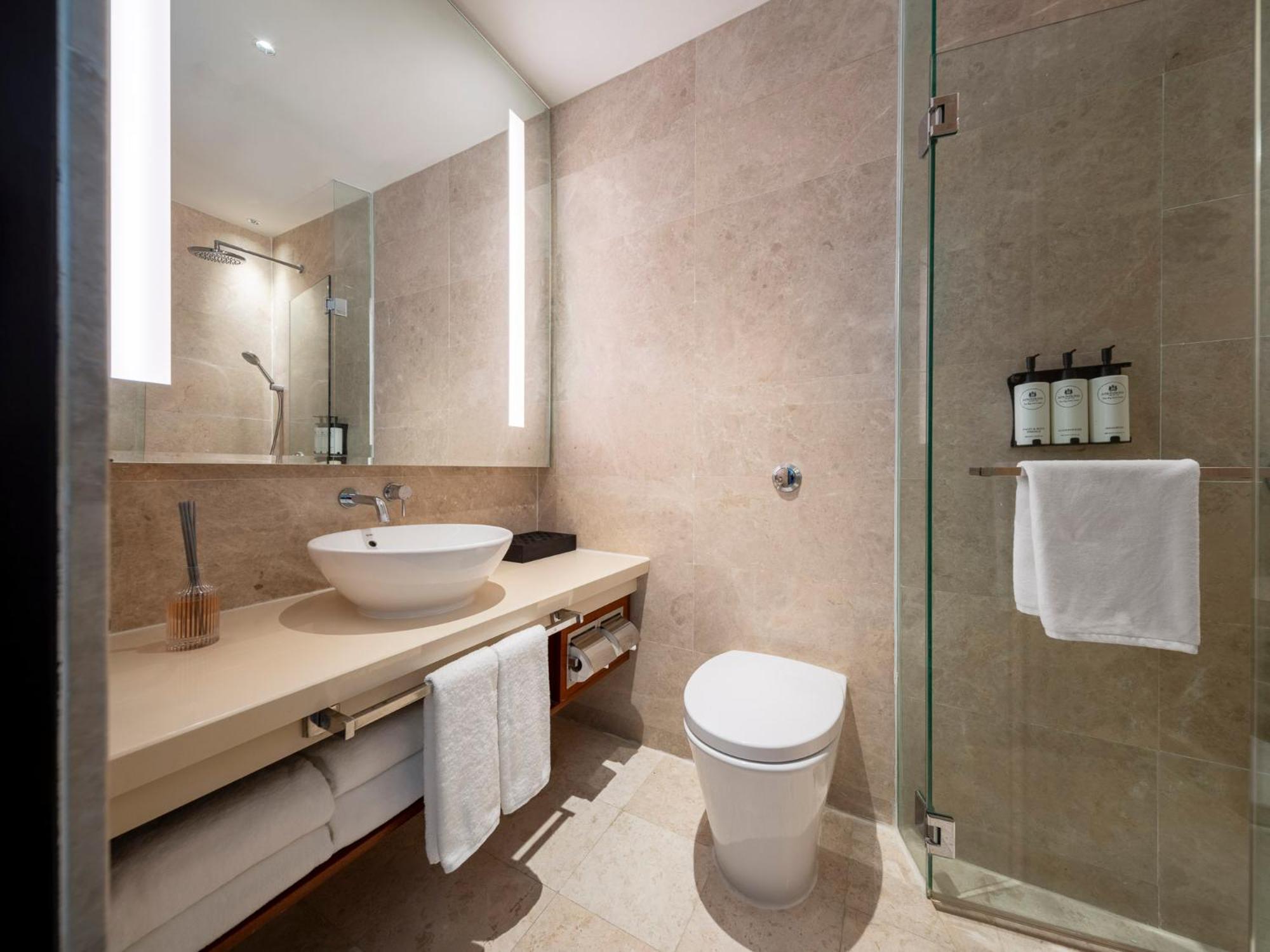 Premier Twin Room,1548966700:JPEG