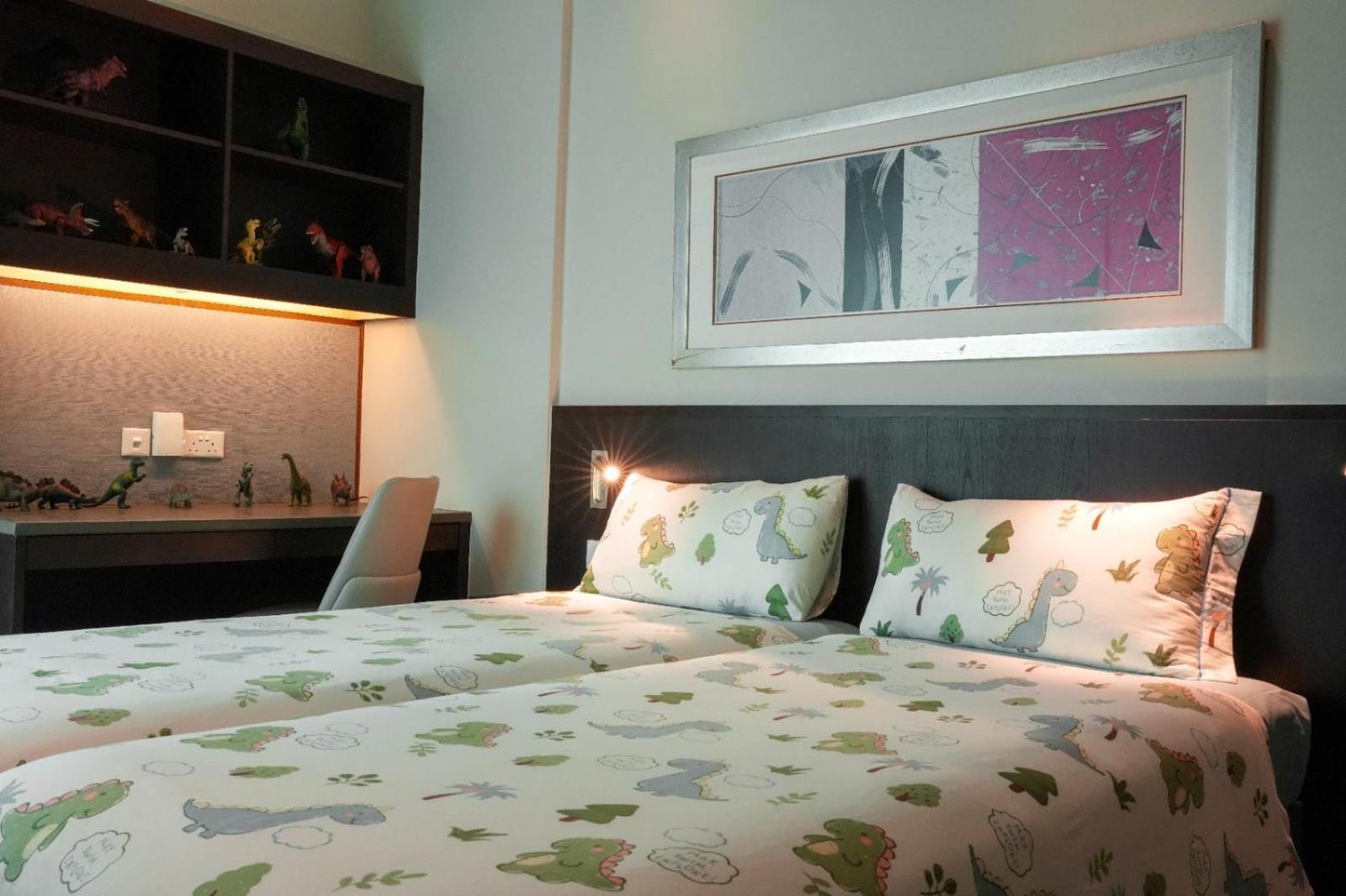 Deluxe Two-Bedroom Apartment