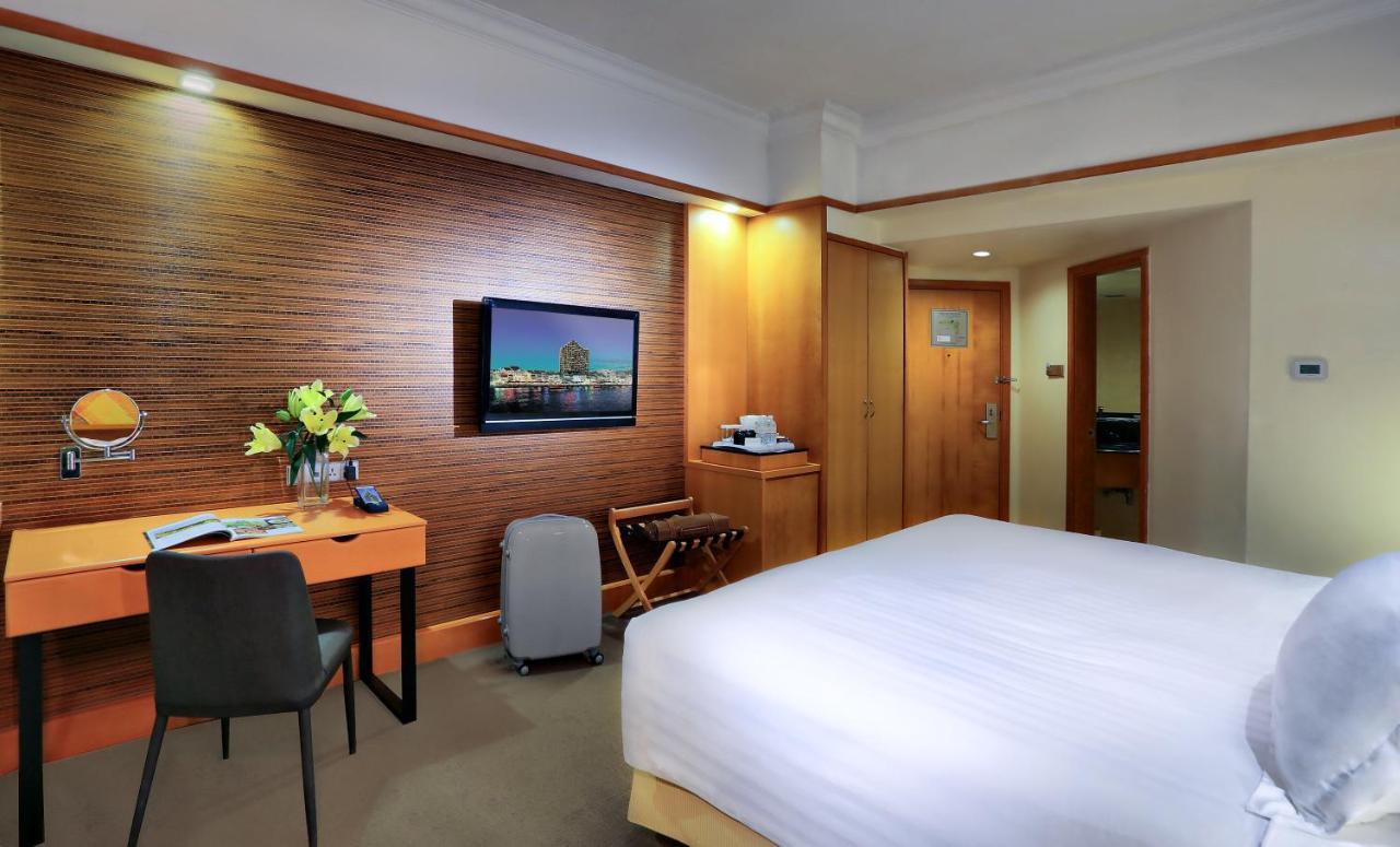 Deluxe Double or Twin Room