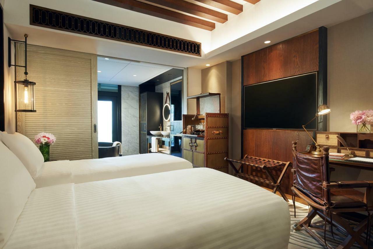 Premier Room Pool Access