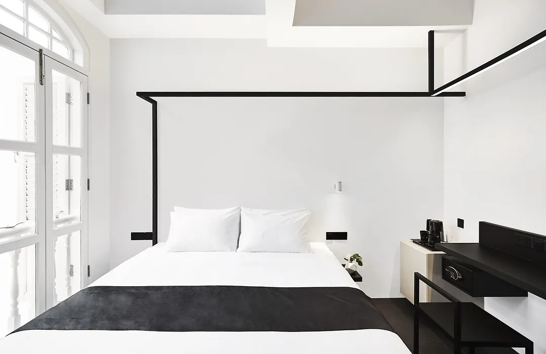 Hotel Mono-1