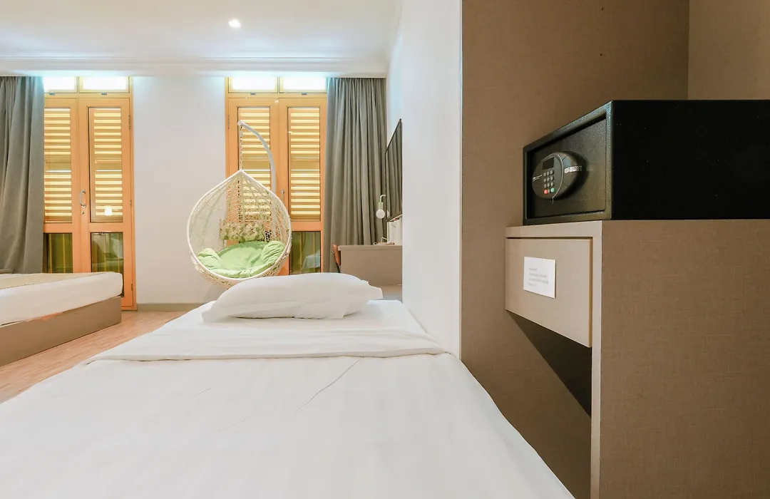 Champion Hotel-1