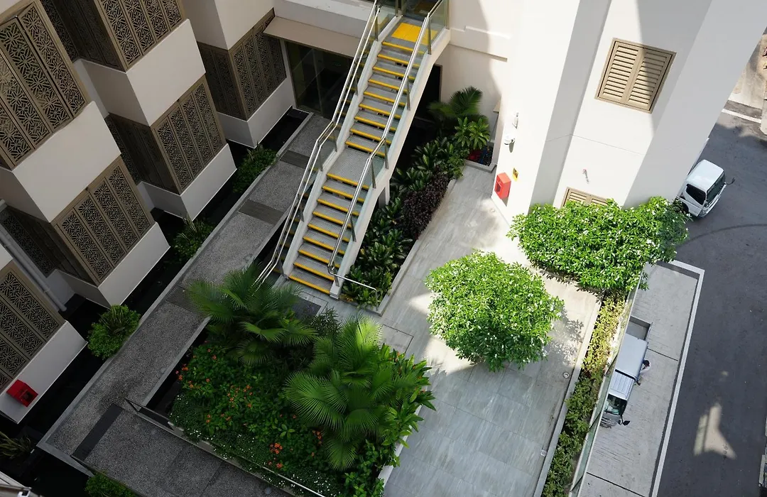 Aqueen Prestige Hotel Jalan Besar-1