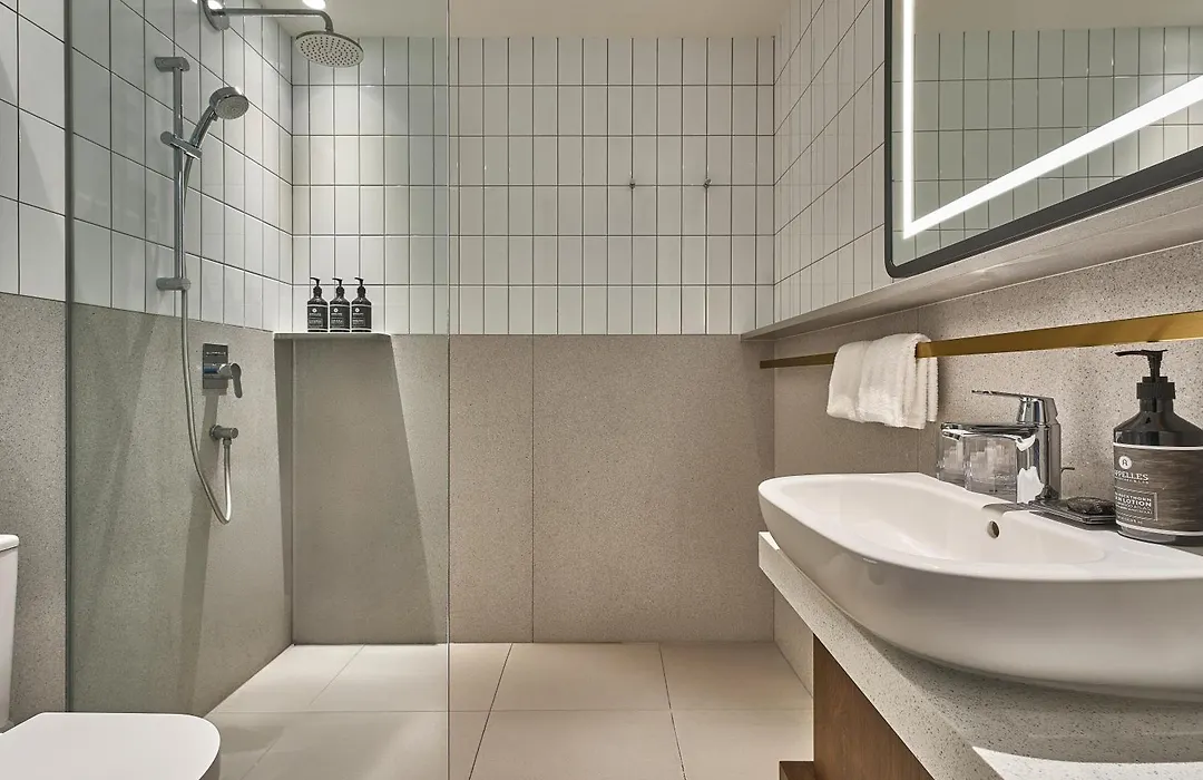 Oakwood Premier Raffles Place Singapore-1