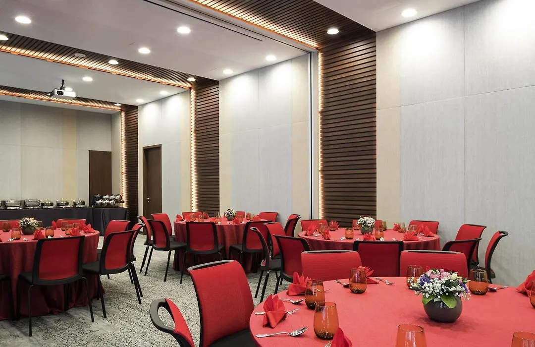 Ibis Singapore On Bencoolen-1