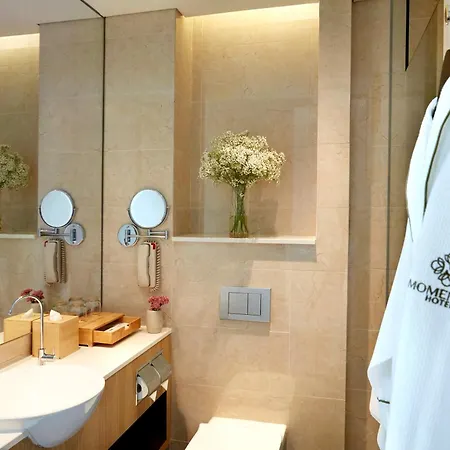 Momentus Hotel Alexandra-3